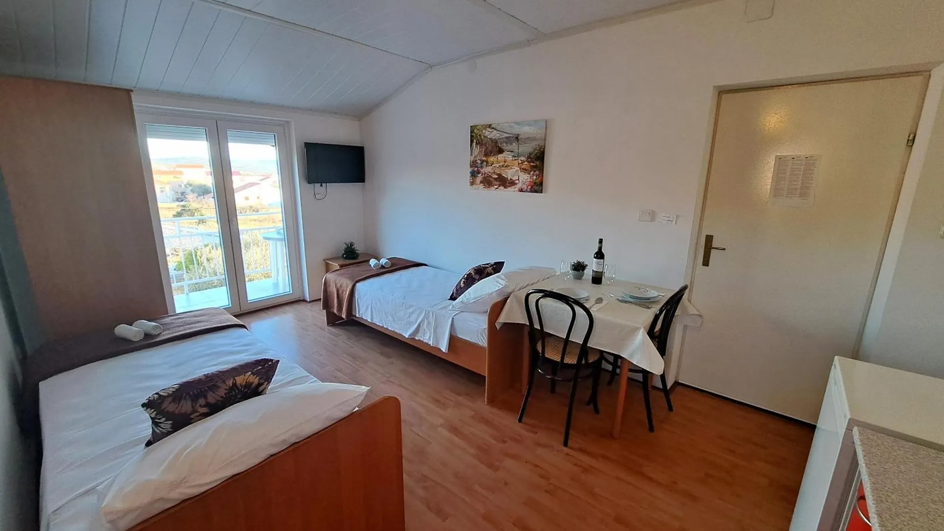 Apartments Maruna Maslenica Kroatien